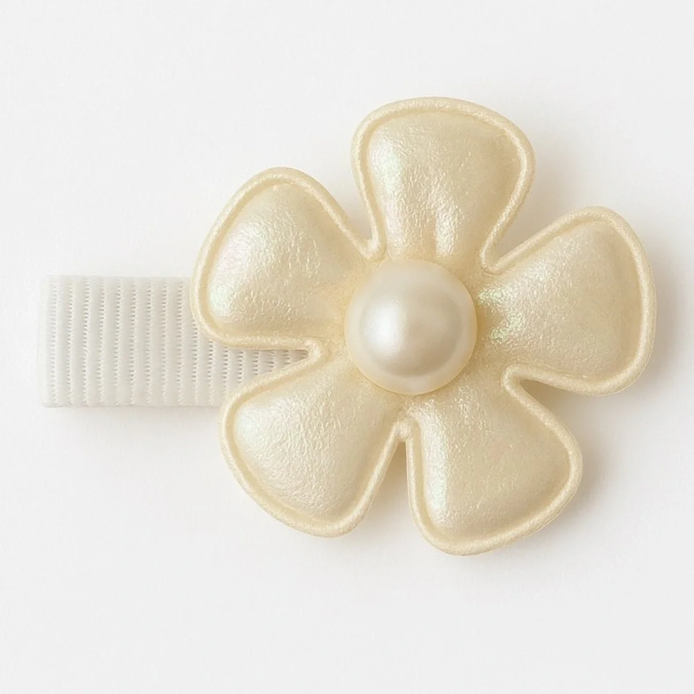White Flower Hair Clips With Pearl Centers